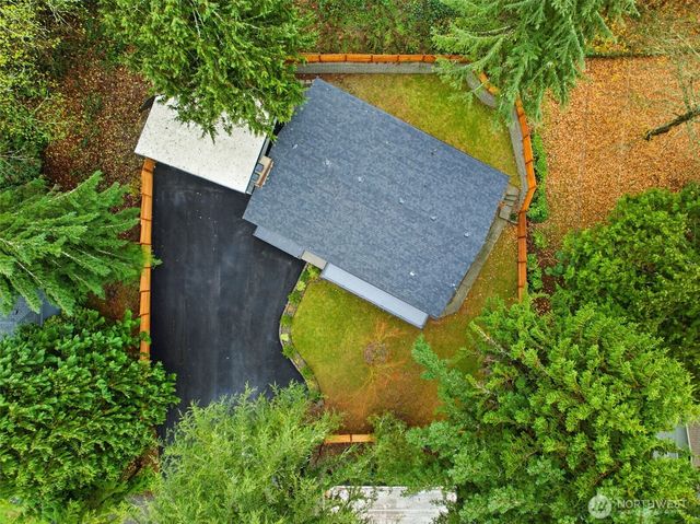 19531 55th Avenue NE, Lake Forest Park, WA 98155