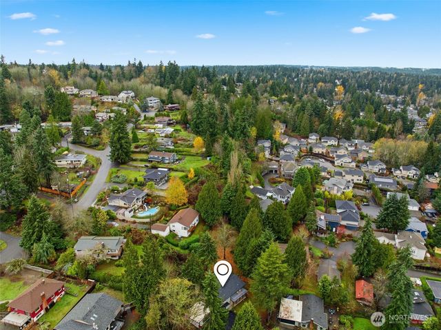 19531 55th Avenue NE, Lake Forest Park, WA 98155