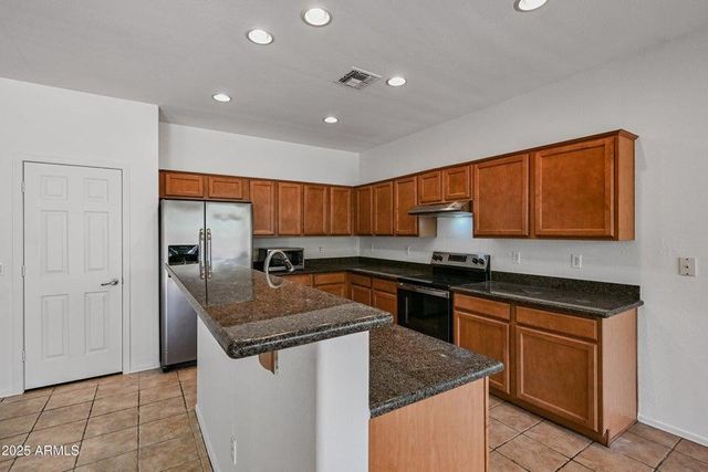 3852 S Eucalyptus Place, Chandler, AZ 85286