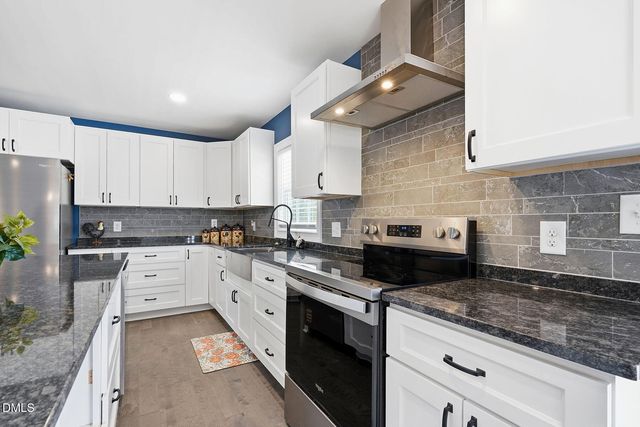 107 School Street, Stem, NC 27581