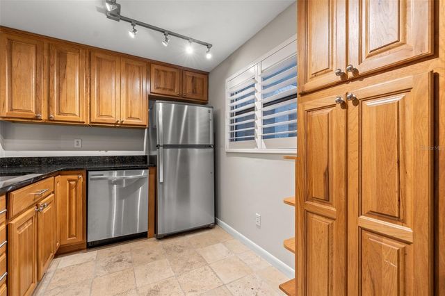 3038 EASTLAND BOULEVARD F101, Clearwater, FL 33761