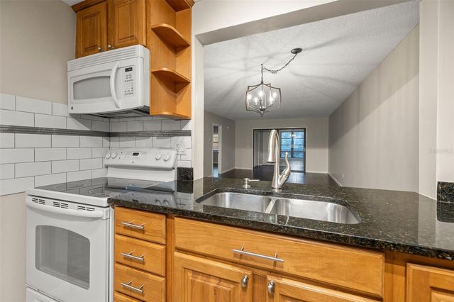 3038 EASTLAND BOULEVARD F101, Clearwater, FL 33761