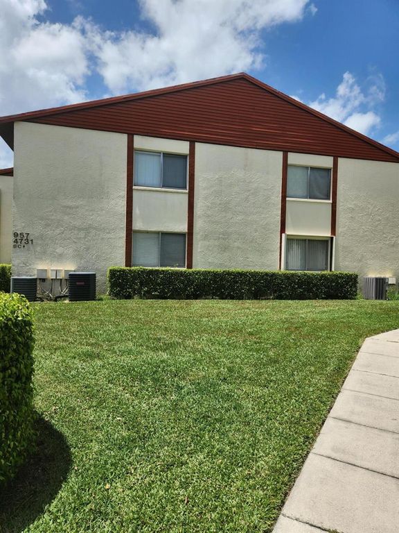4731 Sable Pine Circle B1, West Palm Beach, FL 33417