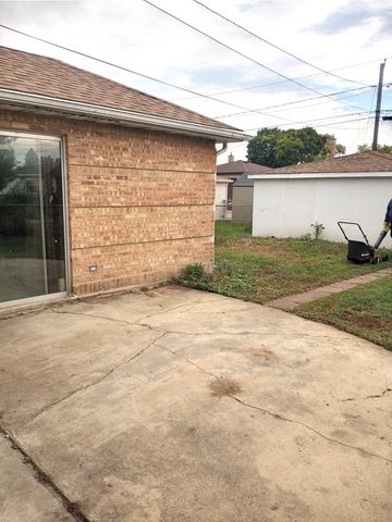 3041 Lincoln Street, Franklin Park, IL 60131