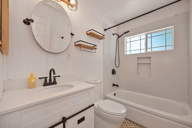 8205 Tanoak Way, Citrus Heights, CA 95621