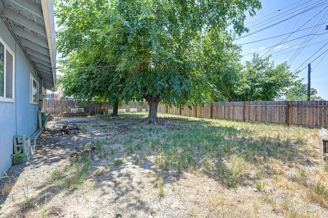 8205 Tanoak Way, Citrus Heights, CA 95621