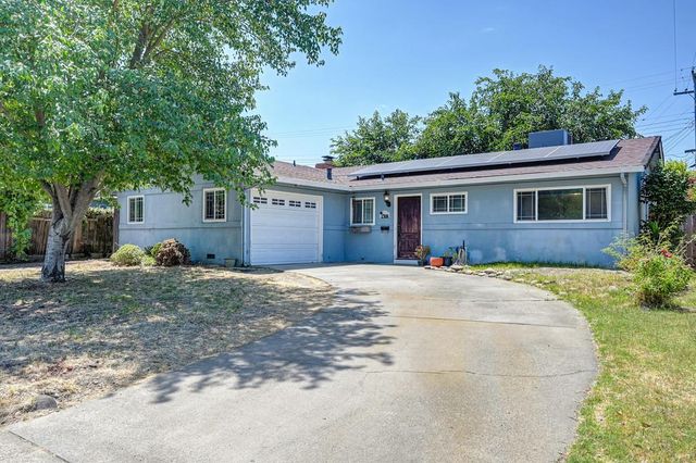 8205 Tanoak Way, Citrus Heights, CA 95621