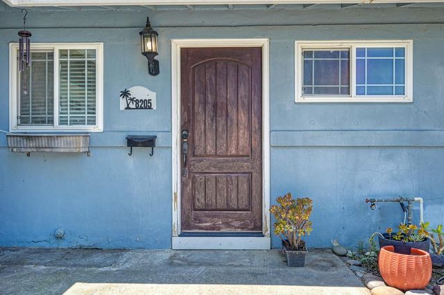 8205 Tanoak Way, Citrus Heights, CA 95621