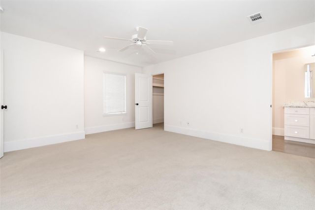 3821 N Braeswood Boulevard C, Houston, TX 77025