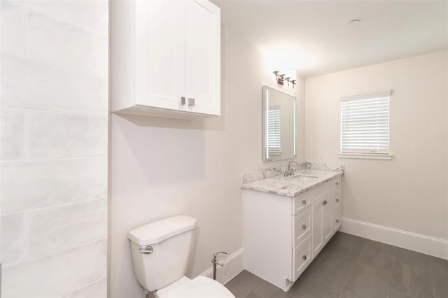 3821 N Braeswood Boulevard C, Houston, TX 77025