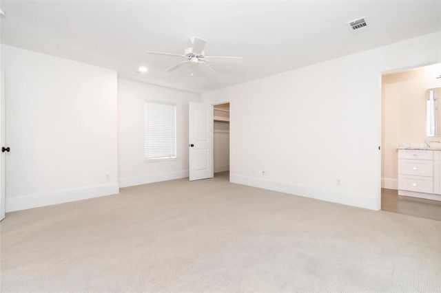 3821 N Braeswood Boulevard C, Houston, TX 77025