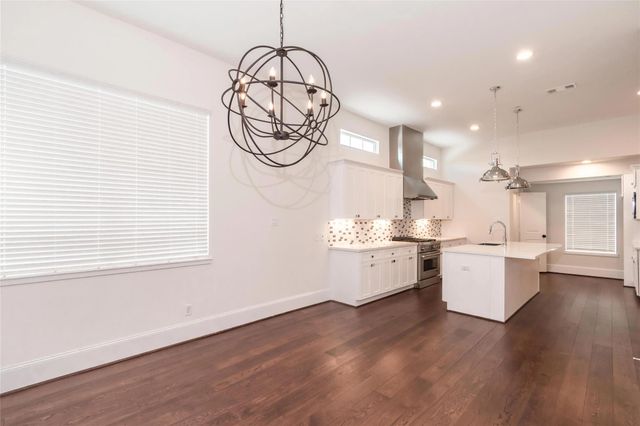 3821 N Braeswood Boulevard C, Houston, TX 77025