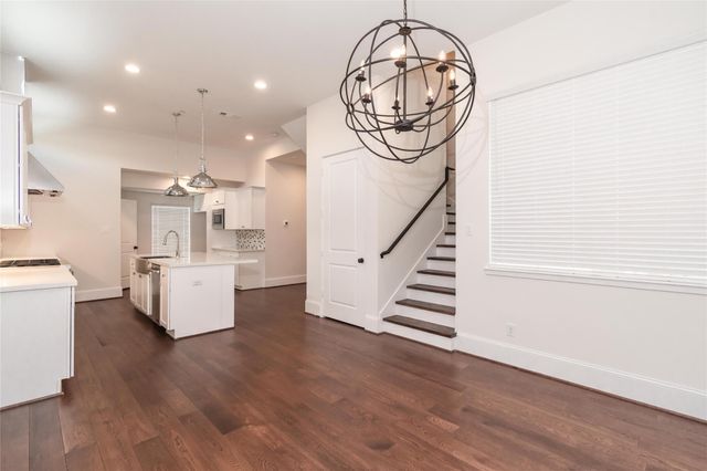 3821 N Braeswood Boulevard C, Houston, TX 77025