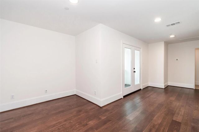 3821 N Braeswood Boulevard C, Houston, TX 77025