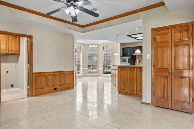 857 Clearwater Drive, Midlothian, TX 76065