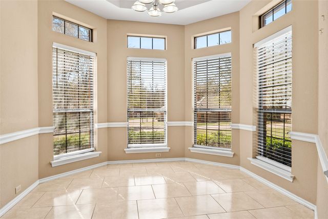 857 Clearwater Drive, Midlothian, TX 76065