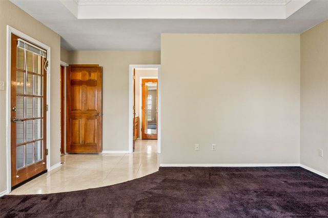 857 Clearwater Drive, Midlothian, TX 76065