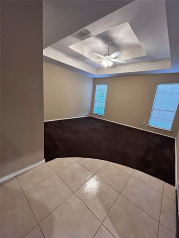 857 Clearwater Drive, Midlothian, TX 76065