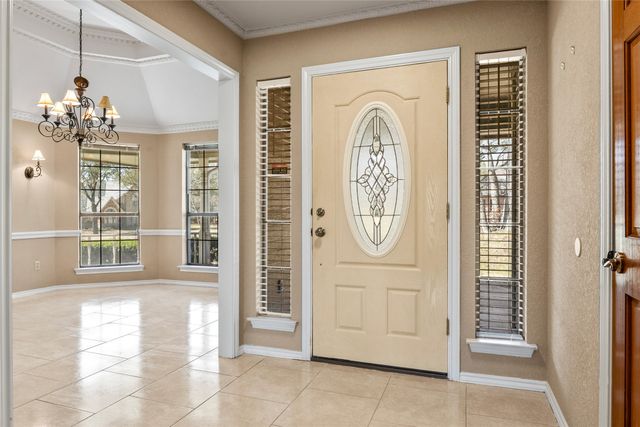 857 Clearwater Drive, Midlothian, TX 76065