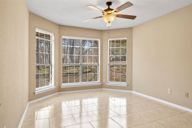 857 Clearwater Drive, Midlothian, TX 76065