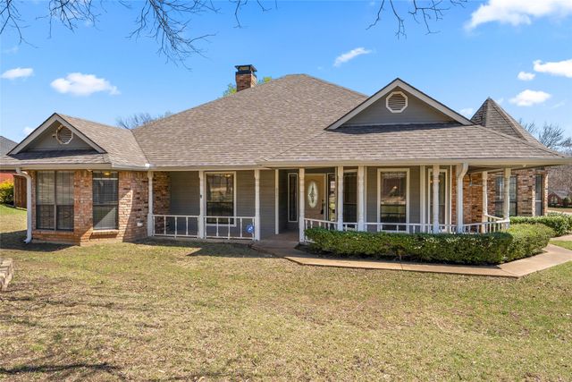 857 Clearwater Drive, Midlothian, TX 76065