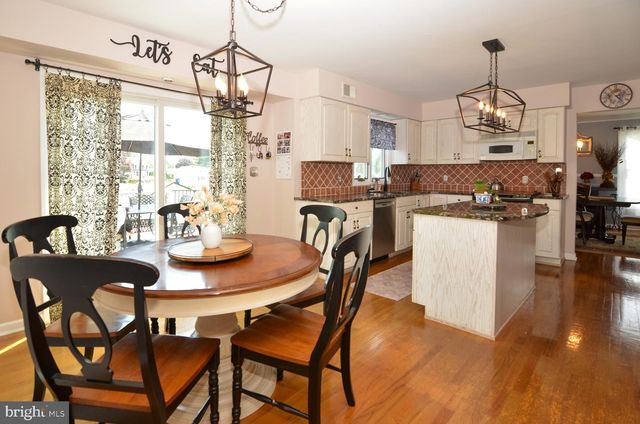 107 ENGLEWOOD BLVD, Hamilton, NJ 08610