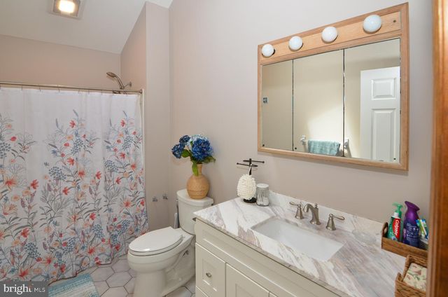 107 ENGLEWOOD BLVD, Hamilton, NJ 08610