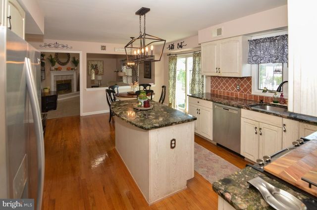 107 ENGLEWOOD BLVD, Hamilton, NJ 08610