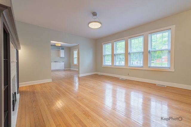 7727 S Stewart Avenue, Chicago, IL 60620