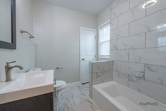 7727 S Stewart Avenue, Chicago, IL 60620