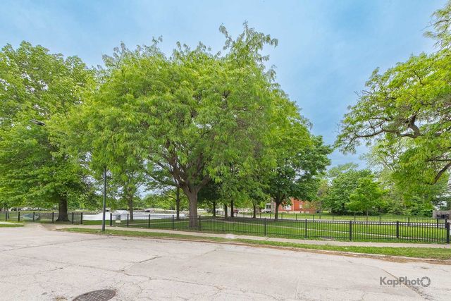 7727 S Stewart Avenue, Chicago, IL 60620