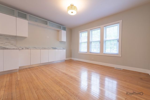 7727 S Stewart Avenue, Chicago, IL 60620