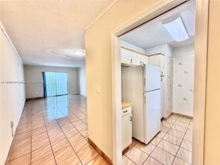 424 SW 7th St 404, Miami, FL 33130