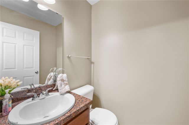 342 Angela Lane, Avon Lake, OH 44012
