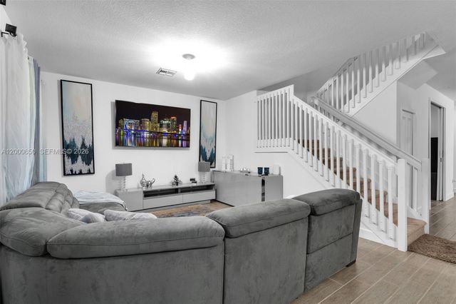 5113 NW 52nd Street, Tamarac, FL 33319