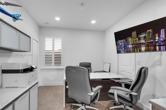 5113 NW 52nd Street, Tamarac, FL 33319