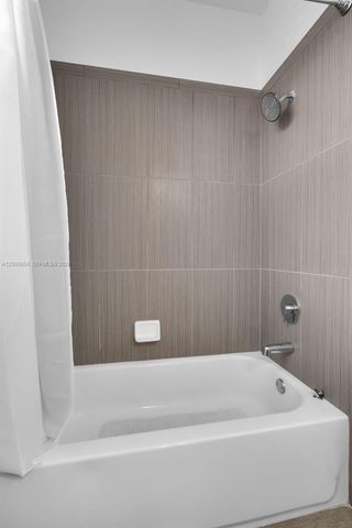 5113 NW 52nd Street, Tamarac, FL 33319