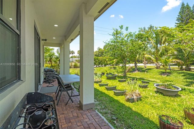5113 NW 52nd Street, Tamarac, FL 33319
