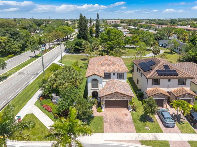 5113 NW 52nd Street, Tamarac, FL 33319