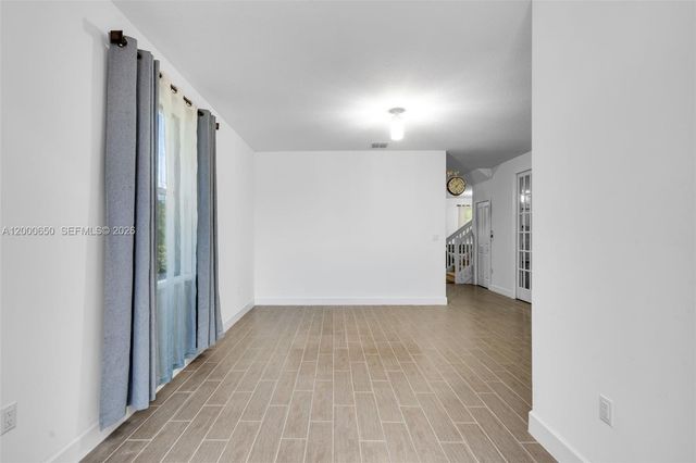 5113 NW 52nd Street, Tamarac, FL 33319