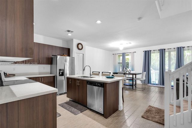 5113 NW 52nd Street, Tamarac, FL 33319