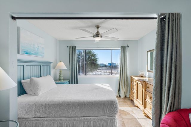 7453 Sunset Harbor Drive Apt 2-204, Navarre, FL 32566