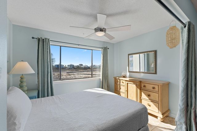 7453 Sunset Harbor Drive Apt 2-204, Navarre, FL 32566