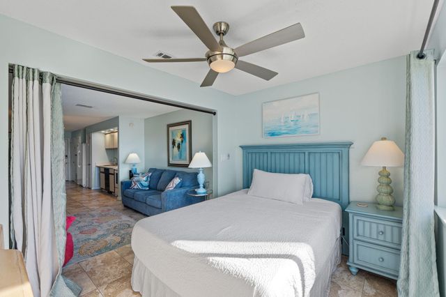 7453 Sunset Harbor Drive Apt 2-204, Navarre, FL 32566