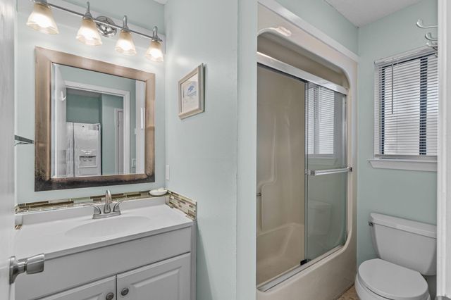 7453 Sunset Harbor Drive Apt 2-204, Navarre, FL 32566