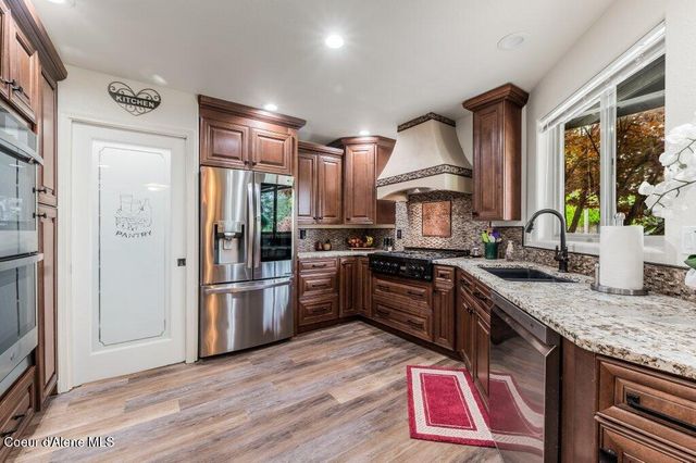 3108 E Point Hayden DR, Hayden Lake, ID 83835