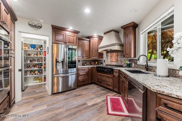 3108 E Point Hayden DR, Hayden Lake, ID 83835