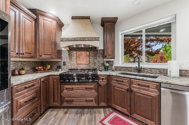 3108 E Point Hayden DR, Hayden Lake, ID 83835