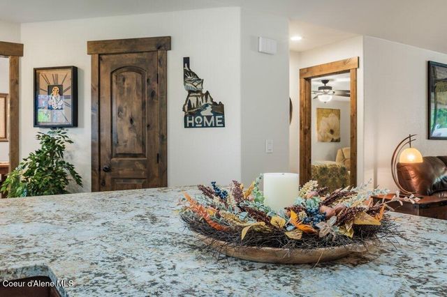 3108 E Point Hayden DR, Hayden Lake, ID 83835