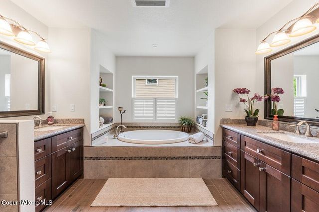 3108 E Point Hayden DR, Hayden Lake, ID 83835